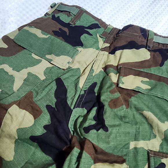 PROPPER EUC MENS SZ SMALL ARMY WOODLAND CAMMO MILITARY FATIGUE PANTS - Picture 9 of 10